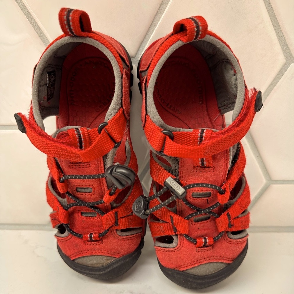 KEEN H2 Quick-dry Water Sandal Red Kids Size 12